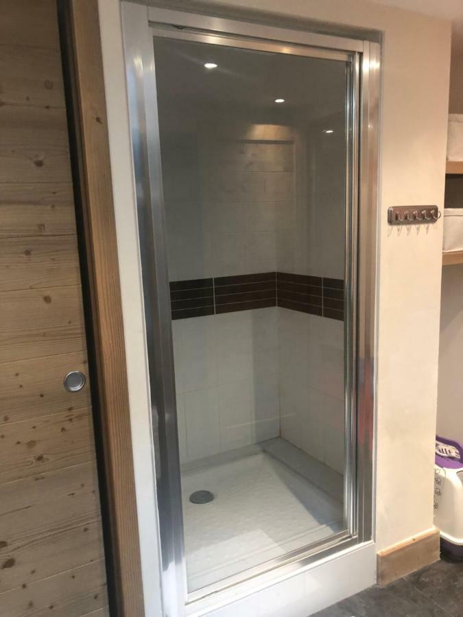 Penthouse "Bond 007" 120 M2 Piscine Sauna Risoul 1850 Luaran gambar